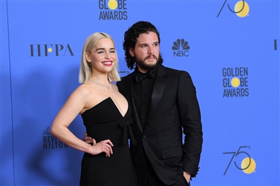 Emilia Clarke Poster 3037581