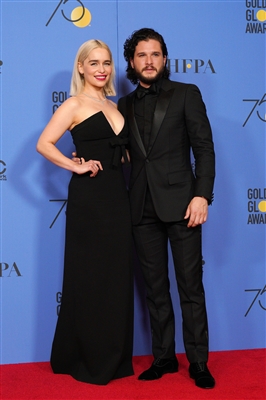 Emilia Clarke Poster 3037641