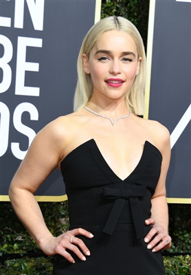 Emilia Clarke Poster 3037655