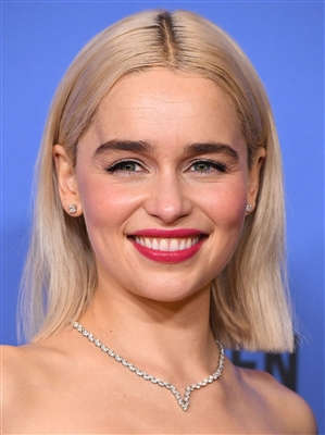 Emilia Clarke Poster 3037659