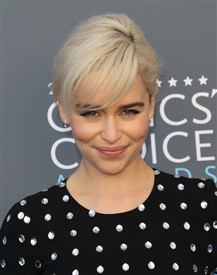 Emilia Clarke Poster 3037728