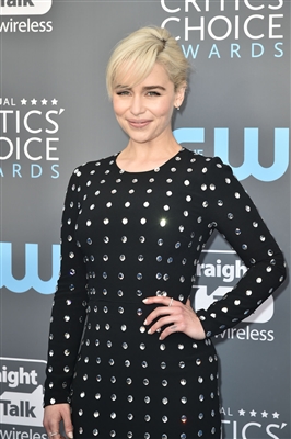 Emilia Clarke Poster 3037775
