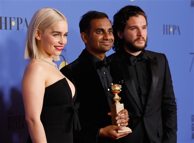 Emilia Clarke Poster 3037910