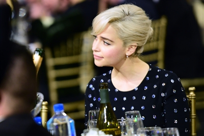 Emilia Clarke Poster 3037914