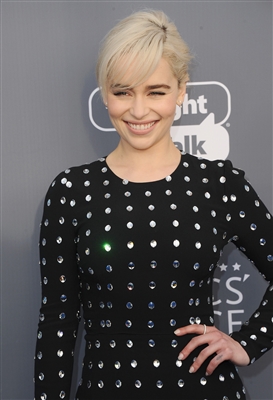 Emilia Clarke Poster 3037926