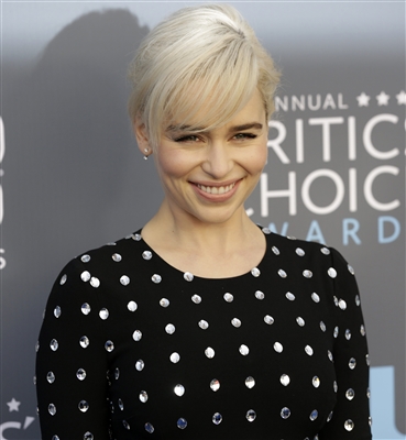 Emilia Clarke Poster 3037927