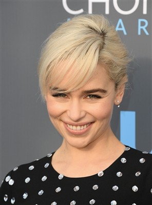 Emilia Clarke Poster 3037934