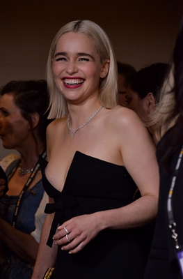 Emilia Clarke Poster 3037959