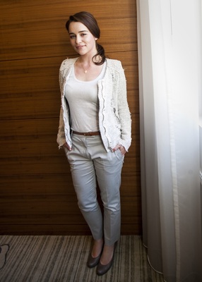 Emilia Clarke Poster 3307975