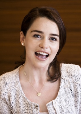 Emilia Clarke Poster 3307984