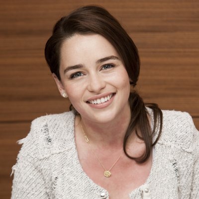 Emilia Clarke Poster 3307989