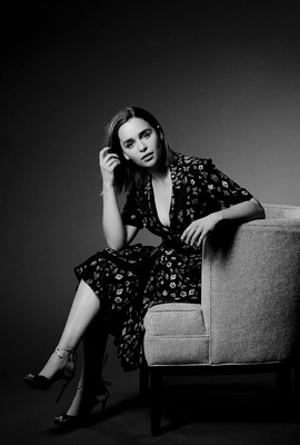 Emilia Clarke Poster 3672377