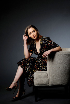 Emilia Clarke Poster 3672381
