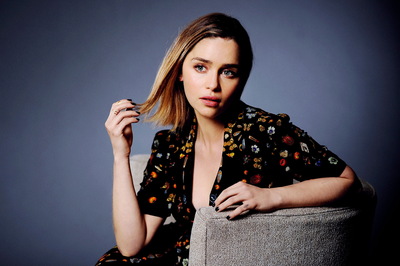 Emilia Clarke Poster 3672385
