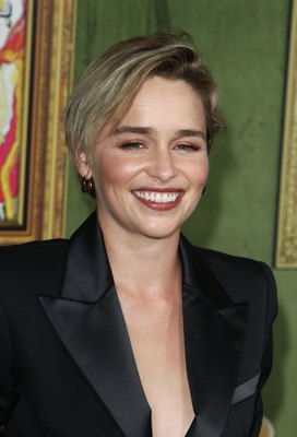 Emilia Clarke Poster 3737010