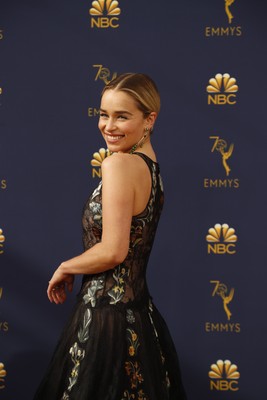Emilia Clarke Poster 3737105