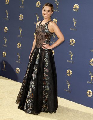 Emilia Clarke Poster 3737122