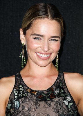 Emilia Clarke Poster 3737125