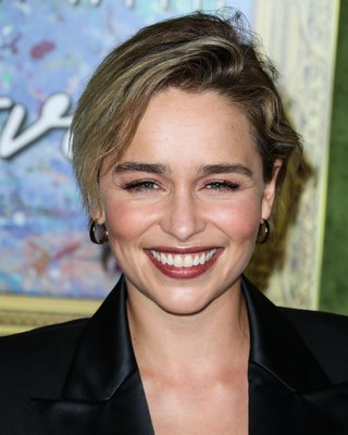 Emilia Clarke Poster 3737135