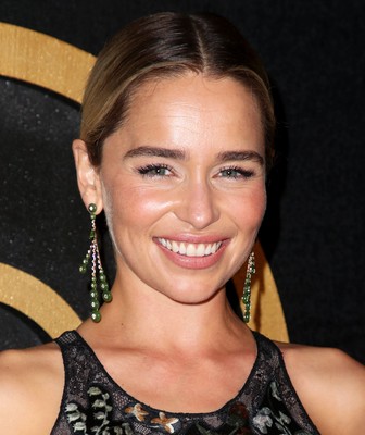 Emilia Clarke Poster 3737162