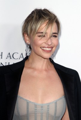 Emilia Clarke Poster 3737205