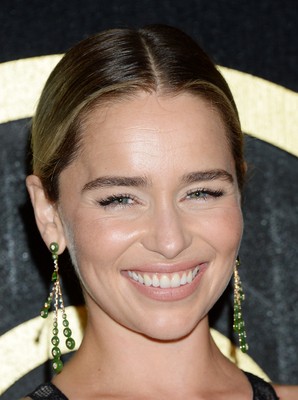 Emilia Clarke Poster 3737230