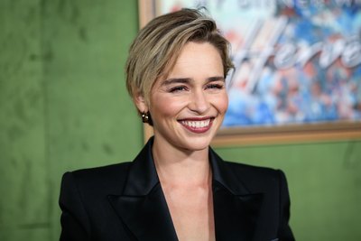 Emilia Clarke Poster 3737255