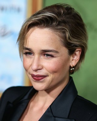 Emilia Clarke Poster 3737336
