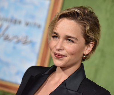Emilia Clarke Poster 3737370