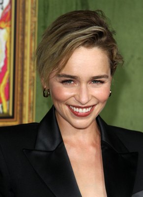 Emilia Clarke Poster 3737374