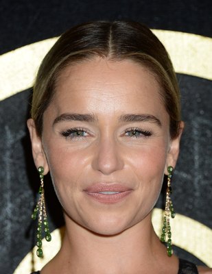 Emilia Clarke Poster 3737384