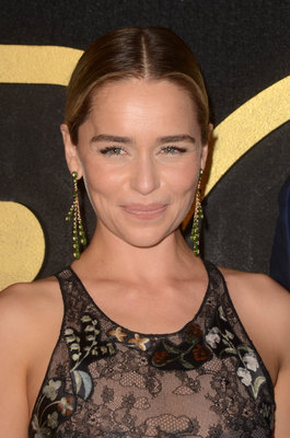 Emilia Clarke Poster 3737432