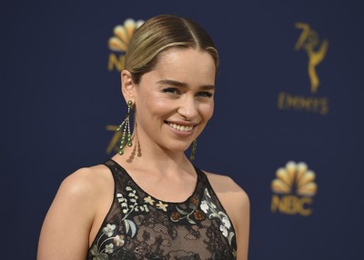 Emilia Clarke Poster 3737433