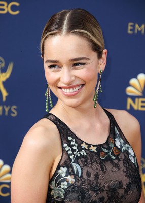 Emilia Clarke Poster 3737489