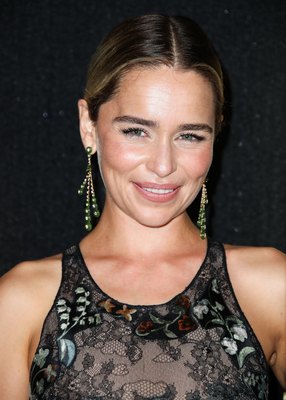 Emilia Clarke Poster 3737500