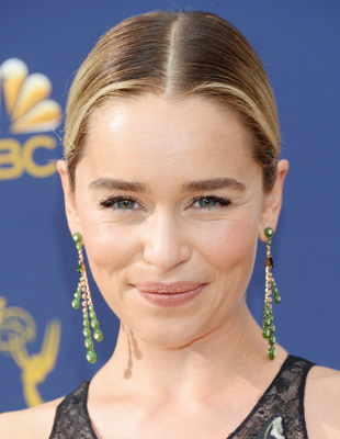 Emilia Clarke Poster 3737523