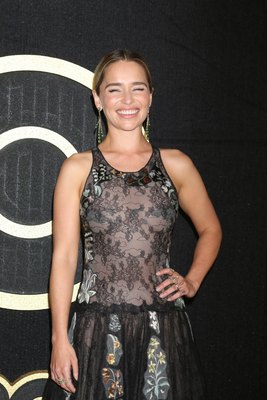Emilia Clarke Poster 3776146