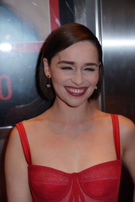 Emilia Clarke Poster 3839943