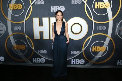 Emilia Clarke Poster 3902184