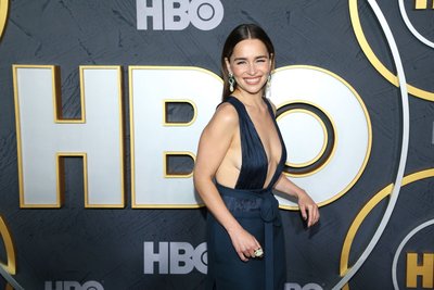 Emilia Clarke Poster 3902274
