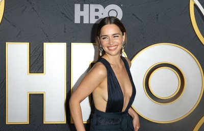 Emilia Clarke Poster 3902355