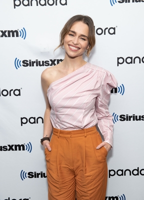 Emilia Clarke Poster 3922168