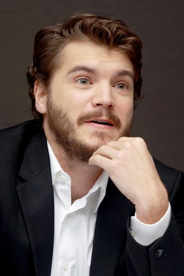 Emilie Hirsch Poster 2365615