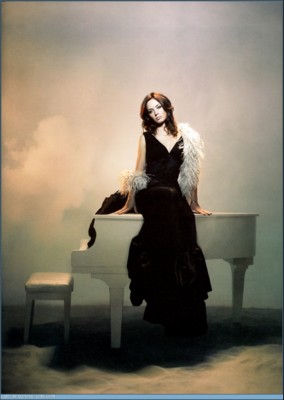Emily Blunt Poster 1501643