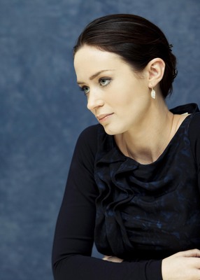 Emily Blunt Poster 2248934