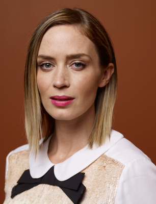 Emily Blunt Poster 2298307