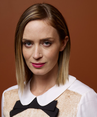 Emily Blunt Poster 2298314