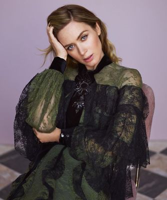 Emily Blunt Poster 2696875