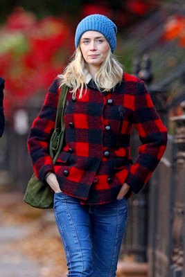 Emily Blunt Poster 2899532
