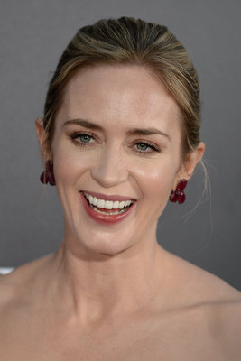 Emily Blunt Poster 3221199